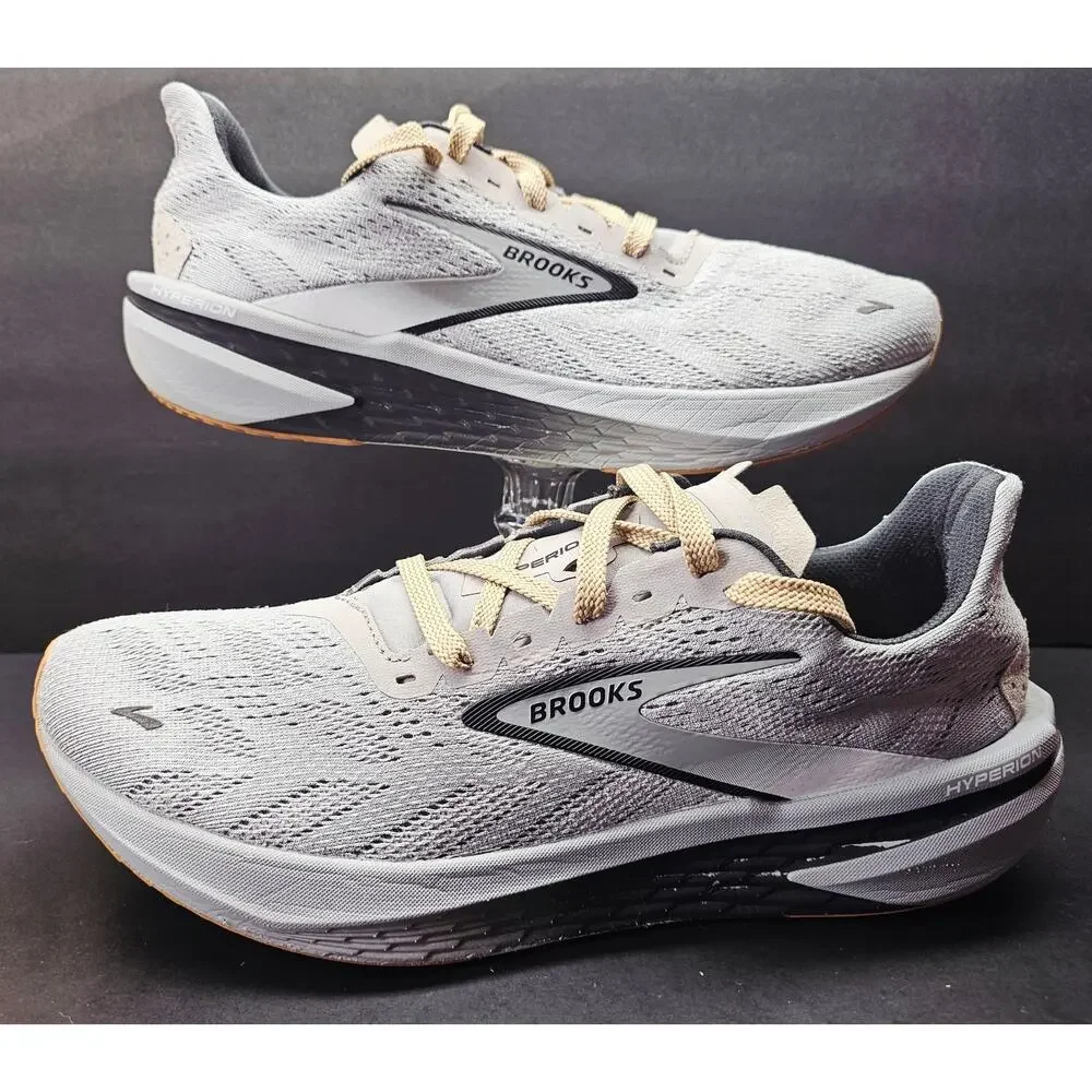 Brooks Men's Light Gray and Cream Running Sneakers
